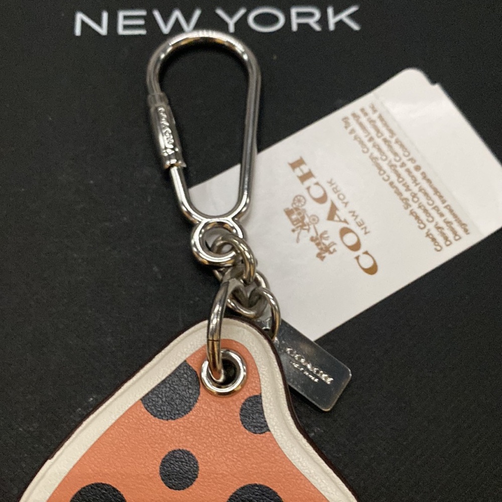 COACH Leather MUSHROOM HANGTAG Bag PURSE CHARM Key Fob CARABINER Keychain NWT - Picture 4 of 6